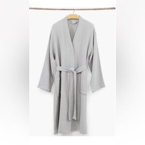 Linum Home Gray Crinkle Turkish Cotton Gauze Robe L/XL Smyrna Robe Luxury Hotel